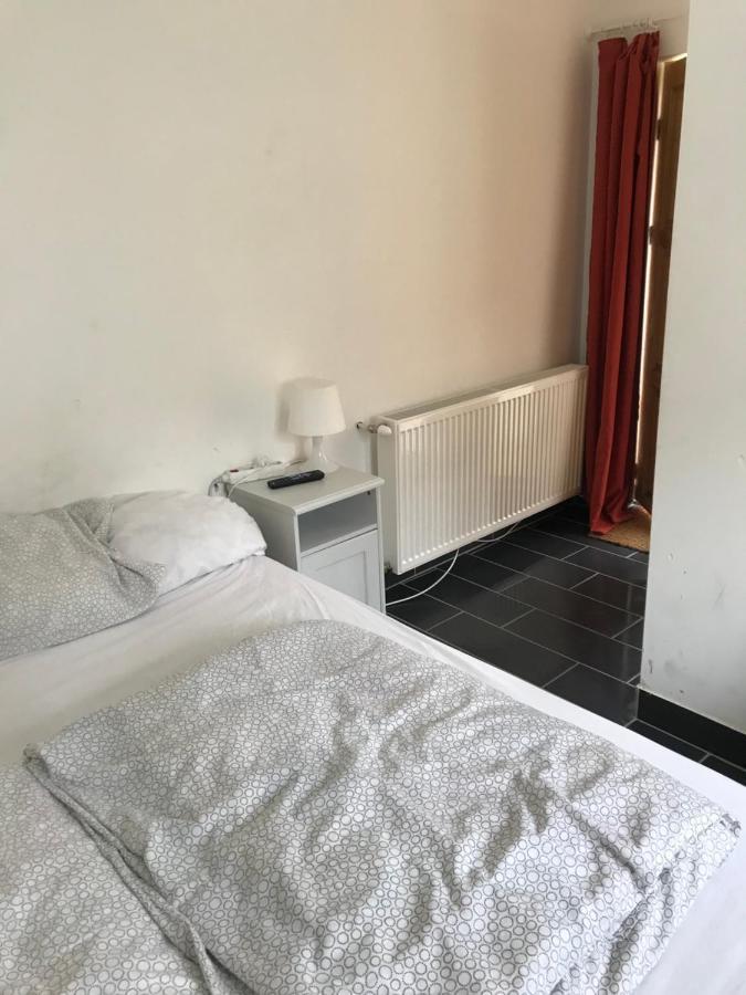 Kerti Franciaagyas Apartman Vác Eksteriør bilde
